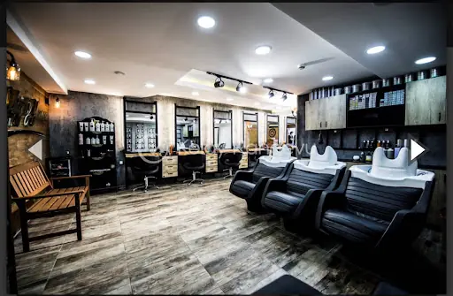 Yiğit Yaman Kuaför – Tırnak / Nail Studio, Esenyurt, İstanbul