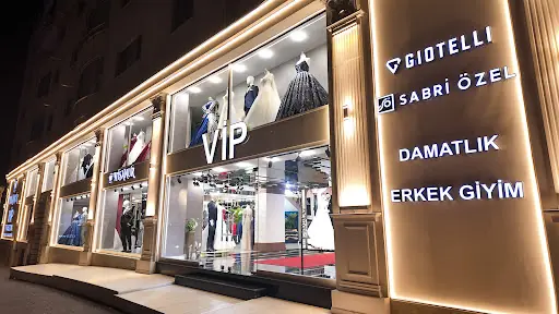 Nisanur Trabzon VIP Moda Evi ve Kuaför