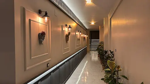 Faruk Kafkas Hair Saloon Bay ve Bayan Güzellik Merkezi 3