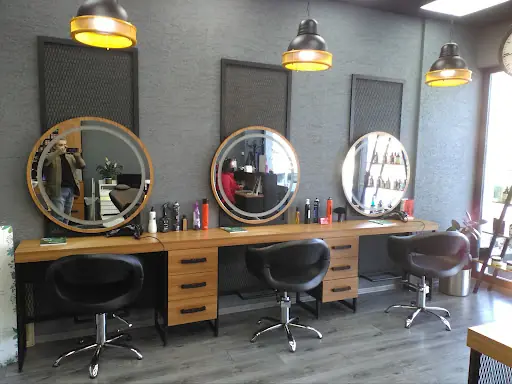 Kadınca salon
