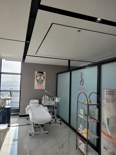 SELVERA BEAUTY/GÜZELLİK SALONU 4