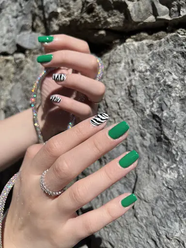 Madenler Protez Tırnak Başak Bulut Beauty 2
