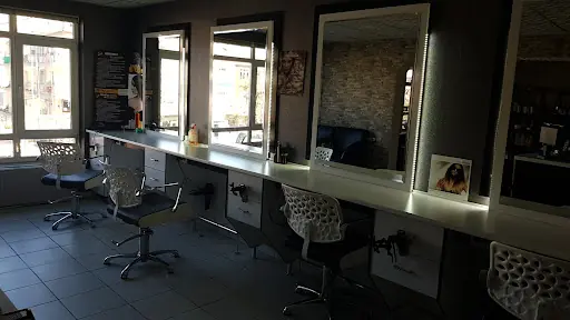 Efe Kuaför Güzellik Salonu