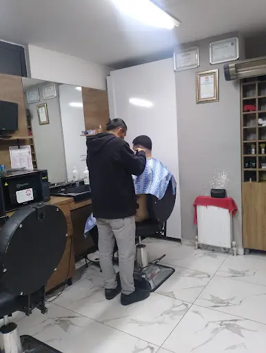 Oğuz erkek berberi 2