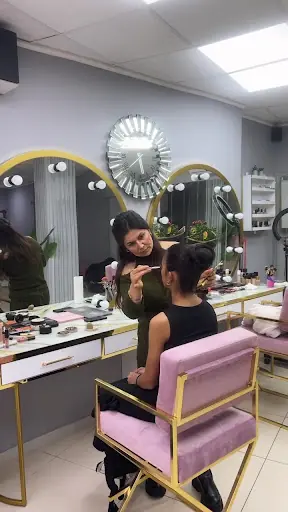 Salon feniks make up studio 3