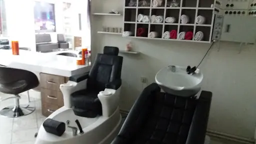 Tülay Kuaför Ve Güzellik Merkezi 2