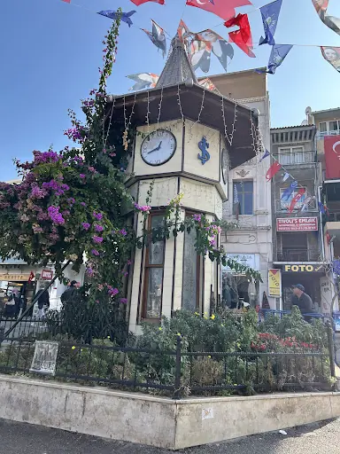 Büyükada Saatli Meydan
