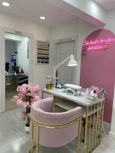 ZEHRA ÜNSAL GÜZELLİK SALONU 4