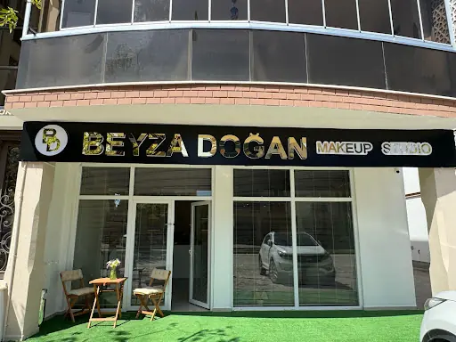 Beyza Doğan Makeup Studio