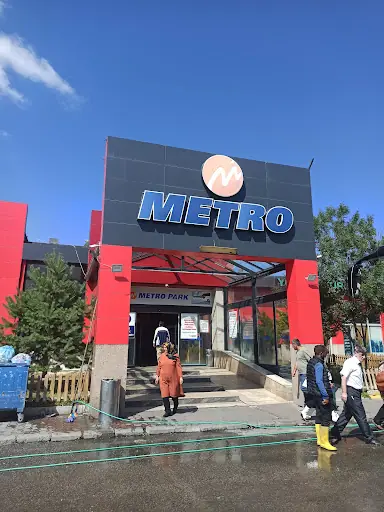 Metro Park