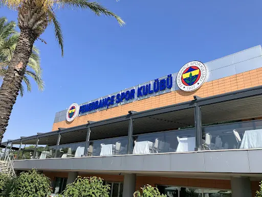 Divan Fenerbahçe Faruk Ilgaz Toplantı ve Ziyafet Merkezi 2