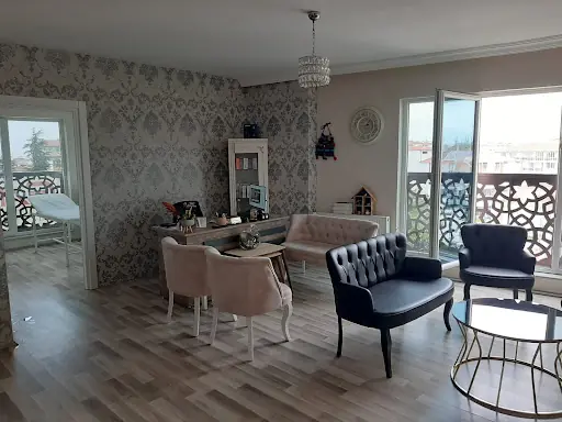 Gamze Özdemir Güzellik Salonu 4