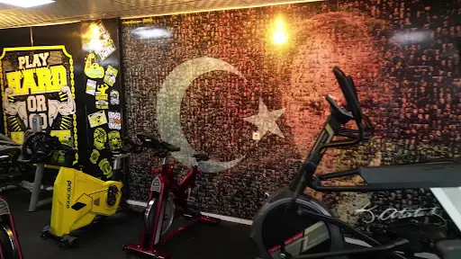The Power House GYM MENDERES 3