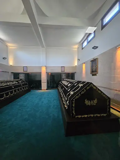 Elyasa Cami 3