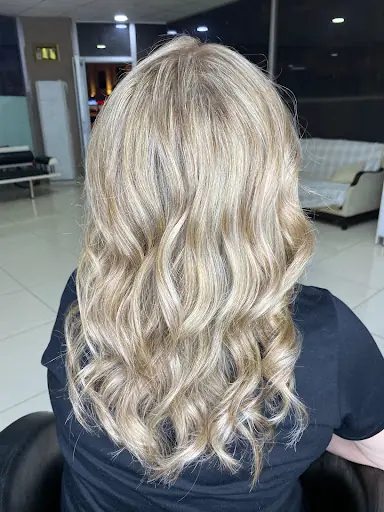 Kokoşş Kuaför / KADIN KUAFÖRÜ