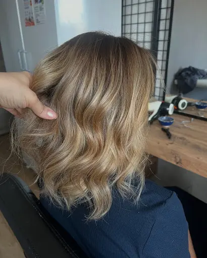 Fatike Hair Studio 4