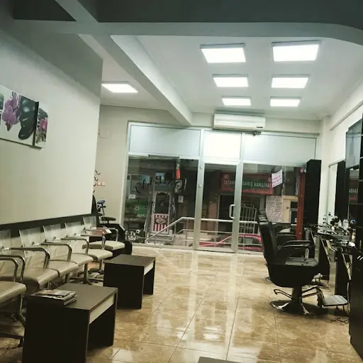 Company By ilhan Barber 4