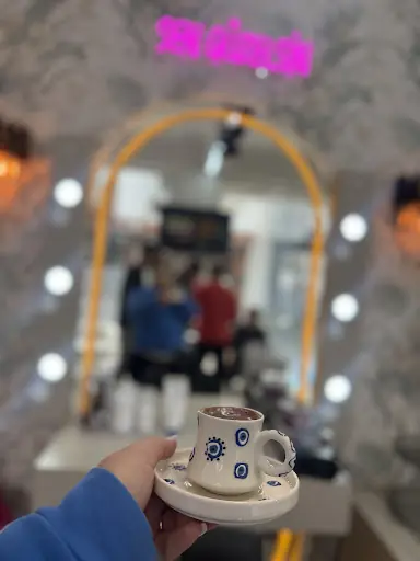 Güzellik Sende Kadın Kuaförü 2