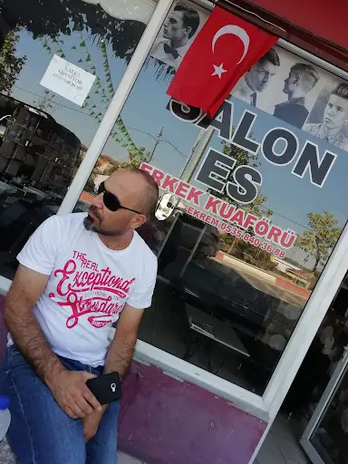 Salon Es Erkek Kuaförü