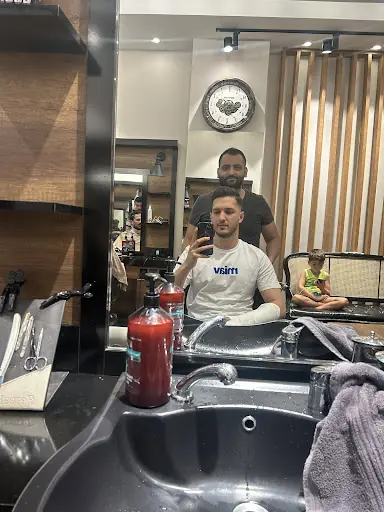 KSM HAİR DESİNG ERKEK KUAFÖRÜ 4