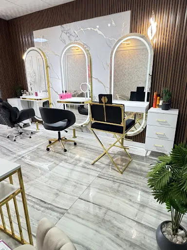 Aura Beauty Studio