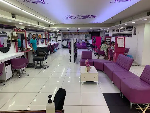 Kaynak güzellik Merkezi – Tırnak / Nail Studio, İstanbul