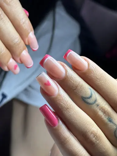 GÜLCAN COŞKUN BEAUTY – Tırnak / Nail Studio, İstanbul