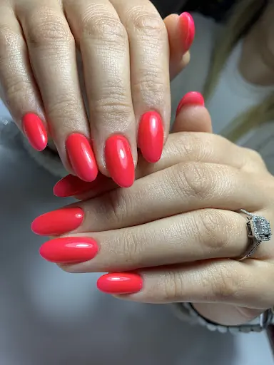 AYT BEAUTY NAIL 4