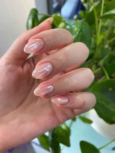 Ayşim Manikür Pedikür Salonu – Tırnak / Nail Studio, İstanbul