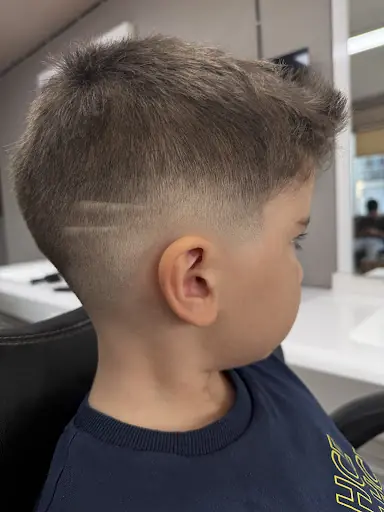 Harun ÇOBAN / HRN KUAFÖR 4