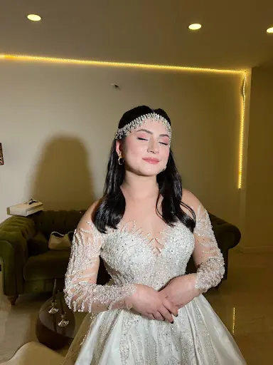 Emine Yıldızhan Makeup Studio 2