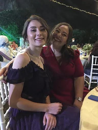 Minik Serçe Kuaför Ve Güzellik Salonu