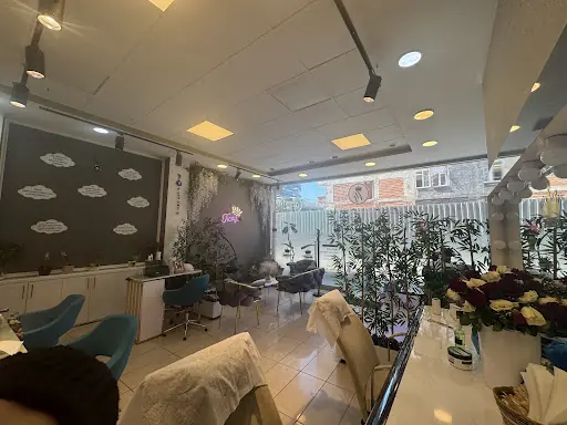 Ticay Yılmaz Güzellik Salonu 4