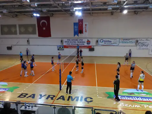 Bayramiç Spor Salonu 2