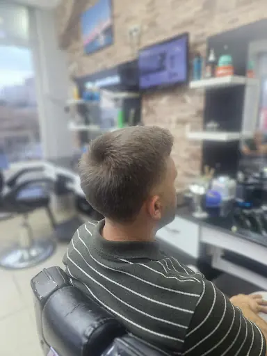 Çakır erkek kuaför