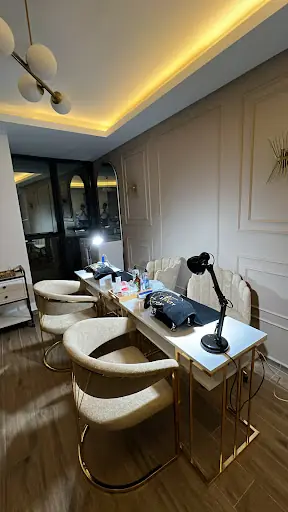 Yiğit Türker Beauty center 3