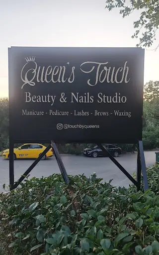 Queen's Touch Beauty Nails Studio 4