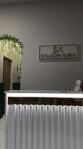 Saloon Aura