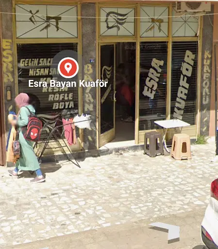 Esra Bayan Kuaförü 3