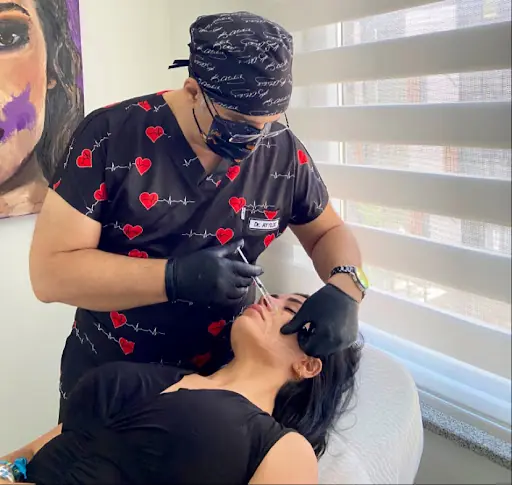 Dr. AYYILDIZ Sağlıklı Güzellik Kliniği 2