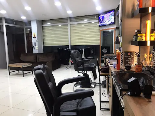 Saygın Çınar Hair Designer 2