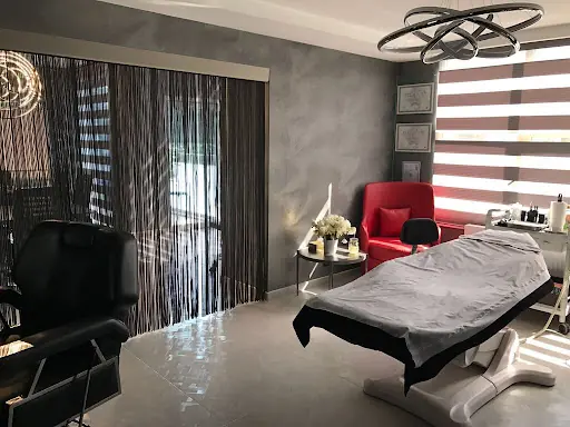 Çiçek Karakoç Brows&Beauty Studıo – Makyaj Stüdyosu, İstanbul (4. fotoğraf)