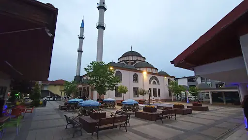 Gölyaka Merkez Cami