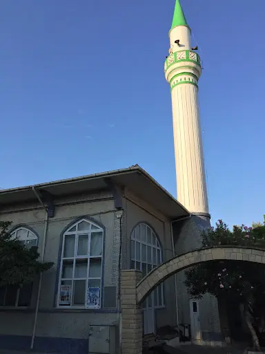 Merkez Cami