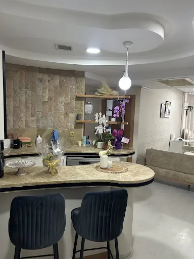 Seray Durgut Premium Nail Bar 4