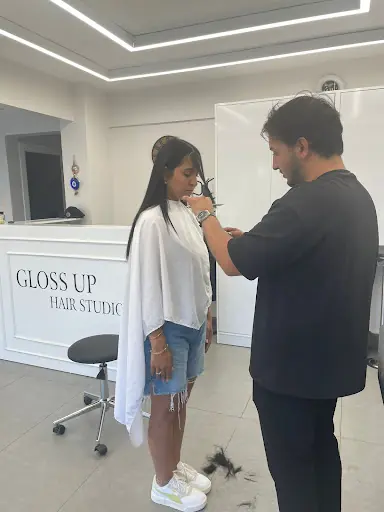 GLOSS UP HAIR STUDIO