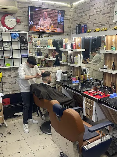 Erol Kuaför Güzellik salonu Bay arda