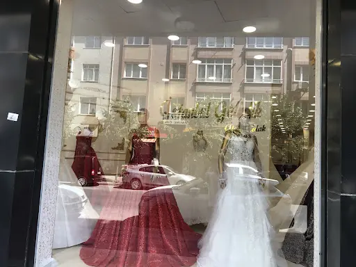 İstanbul Gelinlik Abiye & Bayan Kuaför 4