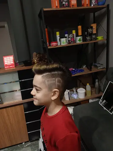 EMSE ERKEK KUAFÖRÜ 4