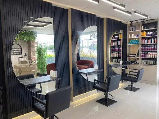 SalooN ButiK Saç Tasarım Menderes 2